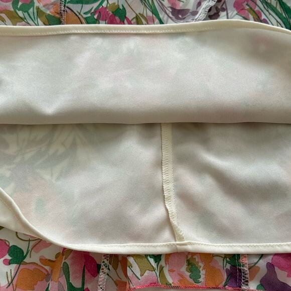 Dress Barn Dress Floral Garden Ruffled V-Neck Sleeveless Smocked Waist Size 8 - Picture 9 of 12